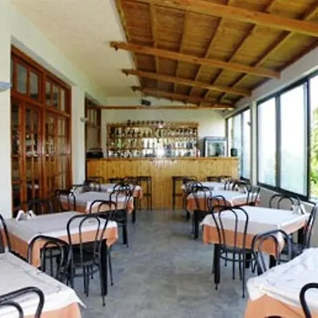 Hotel Kavouris