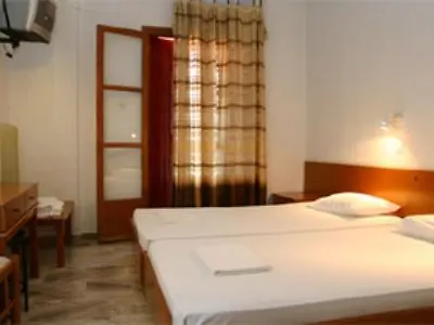 Kavouris Hotel