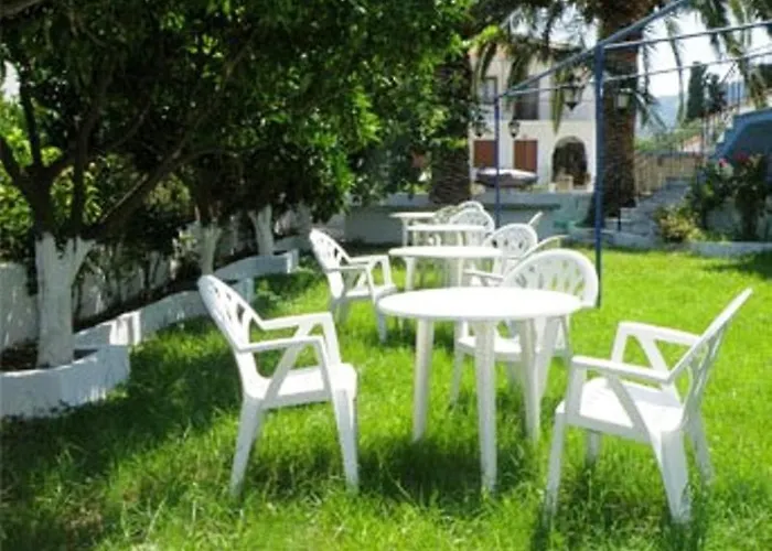 Kavouris Hotel Skopelos Town